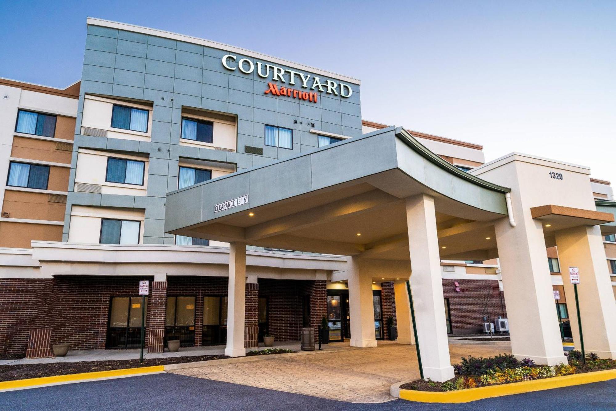 Courtyard Largo Medical Center Drive Hotel Exterior photo